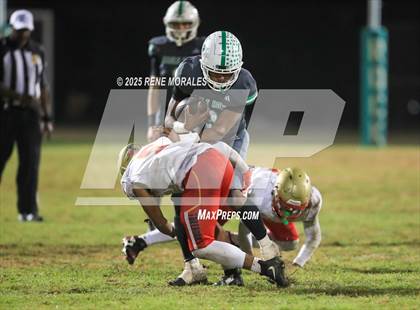 Thumbnail 3 in Taft vs Eagle Rock (CIF LACS D1 1st Rnd Playoff) photogallery.