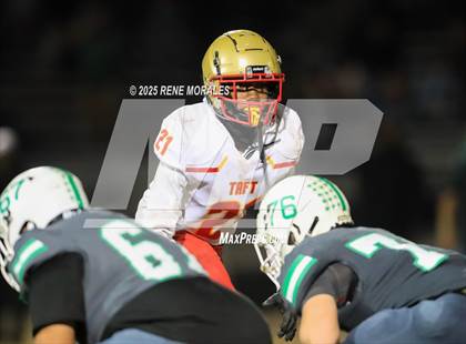 Thumbnail 1 in Taft vs Eagle Rock (CIF LACS D1 1st Rnd Playoff) photogallery.