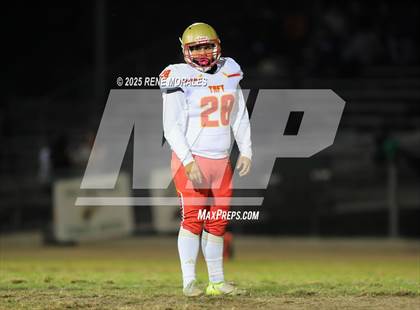 Thumbnail 1 in Taft vs Eagle Rock (CIF LACS D1 1st Rnd Playoff) photogallery.