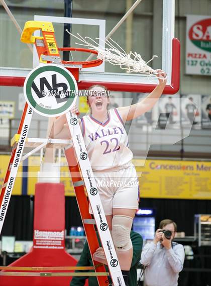 Thumbnail 3 in Waynflete vs. Valley (MPA Class D Regional Final) photogallery.