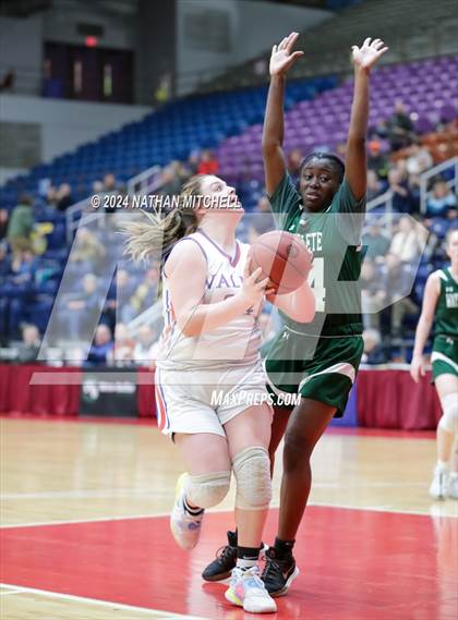Thumbnail 1 in Waynflete vs. Valley (MPA Class D Regional Final) photogallery.