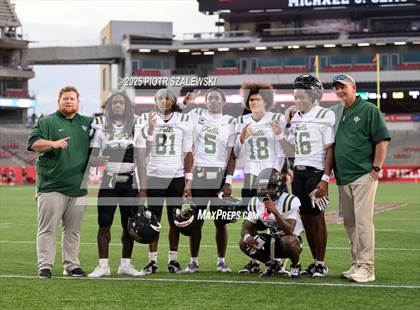 Thumbnail 3 in Cypress Falls vs. North Shore (UIL 6A D1 Football Regional) photogallery.