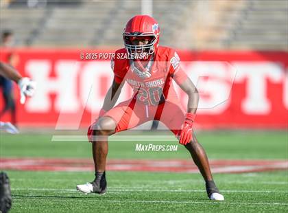 Thumbnail 2 in Cypress Falls vs. North Shore (UIL 6A D1 Football Regional) photogallery.