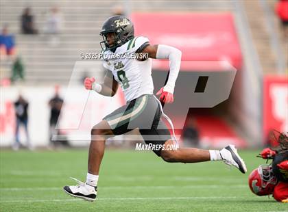 Thumbnail 3 in Cypress Falls vs. North Shore (UIL 6A D1 Football Regional) photogallery.