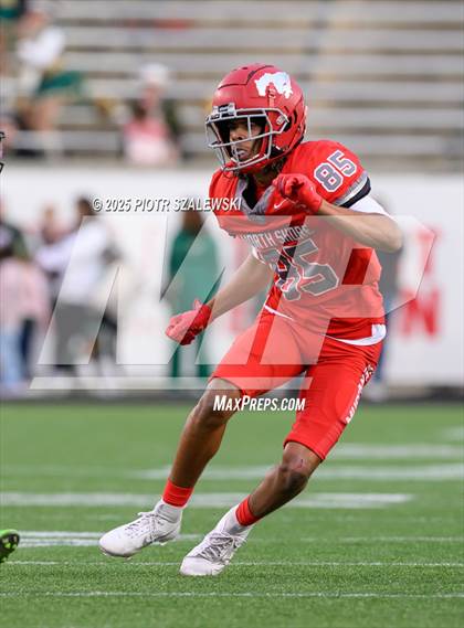 Thumbnail 1 in Cypress Falls vs. North Shore (UIL 6A D1 Football Regional) photogallery.