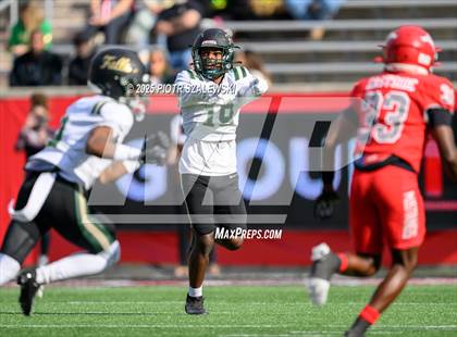 Thumbnail 1 in Cypress Falls vs. North Shore (UIL 6A D1 Football Regional) photogallery.