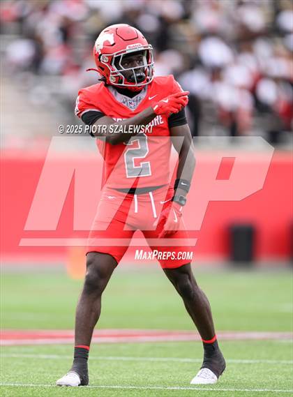 Thumbnail 3 in Cypress Falls vs. North Shore (UIL 6A D1 Football Regional) photogallery.