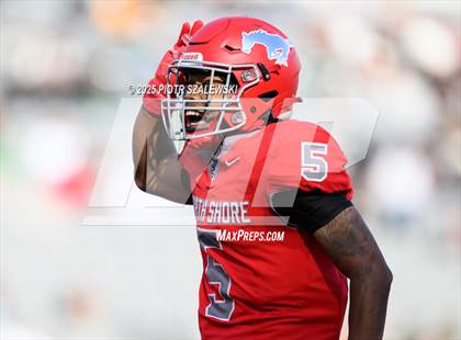 Thumbnail 3 in Cypress Falls vs. North Shore (UIL 6A D1 Football Regional) photogallery.