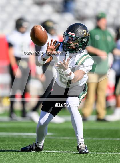 Thumbnail 1 in Cypress Falls vs. North Shore (UIL 6A D1 Football Regional) photogallery.