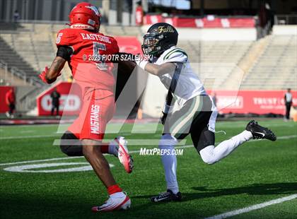 Thumbnail 2 in Cypress Falls vs. North Shore (UIL 6A D1 Football Regional) photogallery.