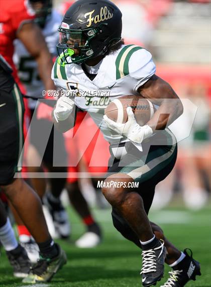 Thumbnail 1 in Cypress Falls vs. North Shore (UIL 6A D1 Football Regional) photogallery.