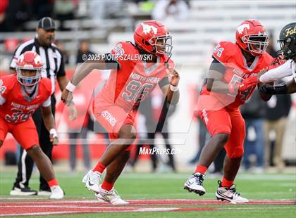 Thumbnail 3 in Cypress Falls vs. North Shore (UIL 6A D1 Football Regional) photogallery.