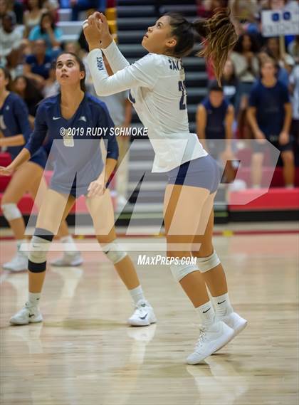 Thumbnail 3 in San Marcos vs. Santa Fe Christian (CIF SDS D1 Finals) photogallery.