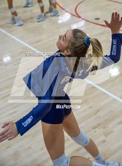 Thumbnail 2 in San Marcos vs. Santa Fe Christian (CIF SDS D1 Finals) photogallery.