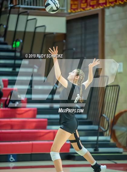 Thumbnail 1 in San Marcos vs. Santa Fe Christian (CIF SDS D1 Finals) photogallery.