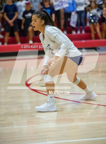 Thumbnail 1 in San Marcos vs. Santa Fe Christian (CIF SDS D1 Finals) photogallery.