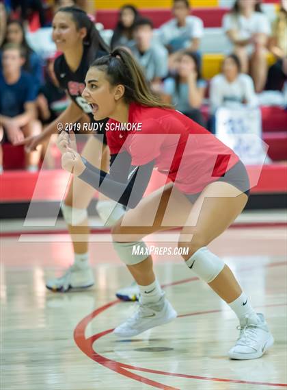 Thumbnail 2 in San Marcos vs. Santa Fe Christian (CIF SDS D1 Finals) photogallery.
