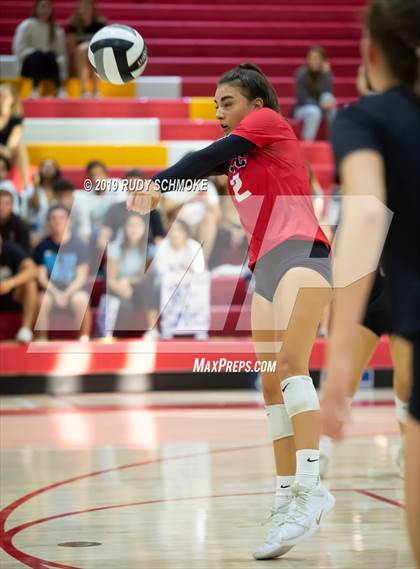 Thumbnail 2 in San Marcos vs. Santa Fe Christian (CIF SDS D1 Finals) photogallery.