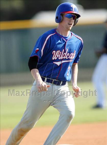 Thumbnail 3 in Keller vs. Temple (Georgetown Invitational) photogallery.