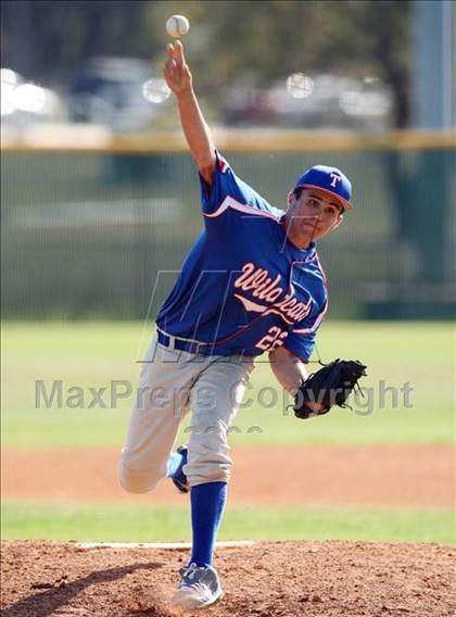 Thumbnail 1 in Keller vs. Temple (Georgetown Invitational) photogallery.