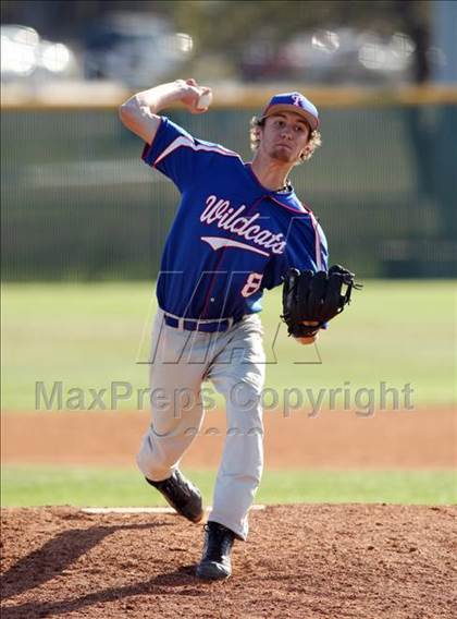 Thumbnail 2 in Keller vs. Temple (Georgetown Invitational) photogallery.