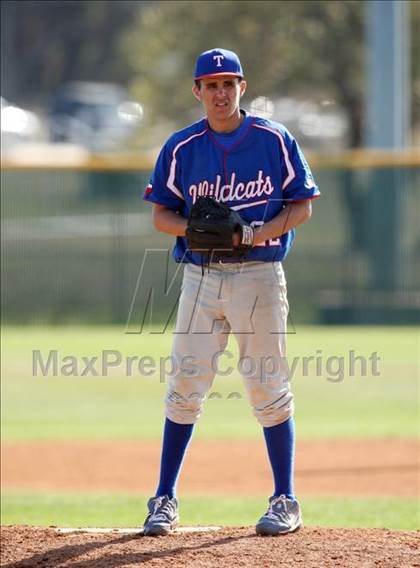 Thumbnail 2 in Keller vs. Temple (Georgetown Invitational) photogallery.