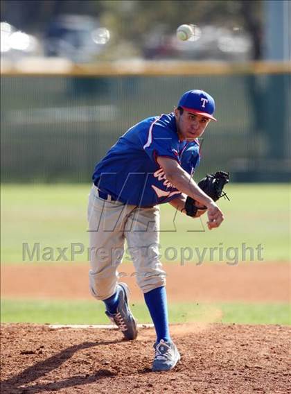 Thumbnail 2 in Keller vs. Temple (Georgetown Invitational) photogallery.