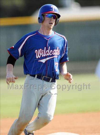 Thumbnail 2 in Keller vs. Temple (Georgetown Invitational) photogallery.