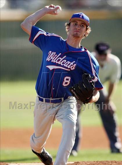 Thumbnail 2 in Keller vs. Temple (Georgetown Invitational) photogallery.