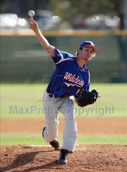 Thumbnail 3 in Keller vs. Temple (Georgetown Invitational) photogallery.