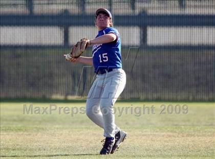 Thumbnail 3 in Keller vs. Temple (Georgetown Invitational) photogallery.