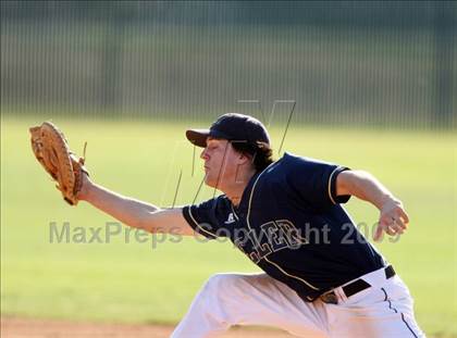 Thumbnail 2 in Keller vs. Temple (Georgetown Invitational) photogallery.