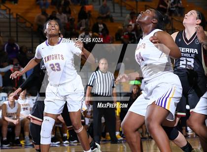 Thumbnail 3 in JSerra Catholic vs. Lynwood (CIF SS Division 2AA Playoffs) photogallery.
