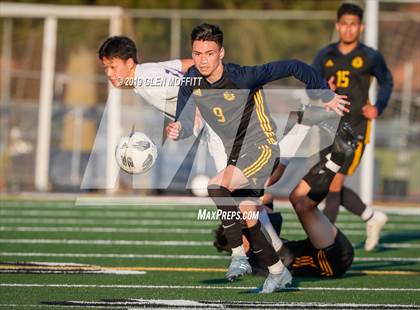 Thumbnail 2 in Issaquah @ Mariner (WIAA 4A Wes-King 3rd Place) photogallery.