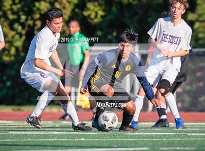 Thumbnail 1 in Issaquah @ Mariner (WIAA 4A Wes-King 3rd Place) photogallery.