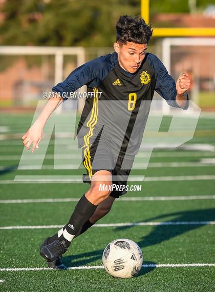 Thumbnail 3 in Issaquah @ Mariner (WIAA 4A Wes-King 3rd Place) photogallery.