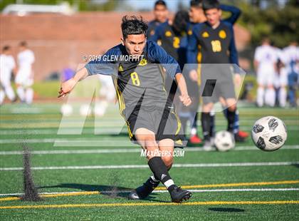 Thumbnail 1 in Issaquah @ Mariner (WIAA 4A Wes-King 3rd Place) photogallery.