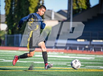 Thumbnail 2 in Issaquah @ Mariner (WIAA 4A Wes-King 3rd Place) photogallery.