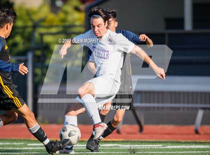 Thumbnail 2 in Issaquah @ Mariner (WIAA 4A Wes-King 3rd Place) photogallery.