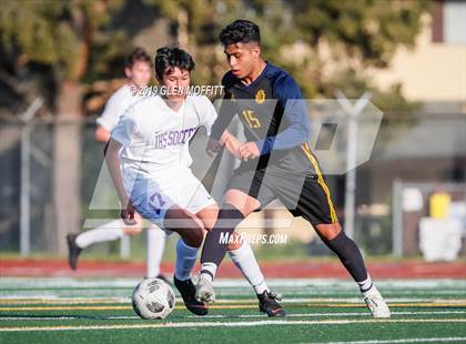 Thumbnail 2 in Issaquah @ Mariner (WIAA 4A Wes-King 3rd Place) photogallery.