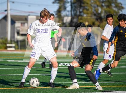 Thumbnail 3 in Issaquah @ Mariner (WIAA 4A Wes-King 3rd Place) photogallery.