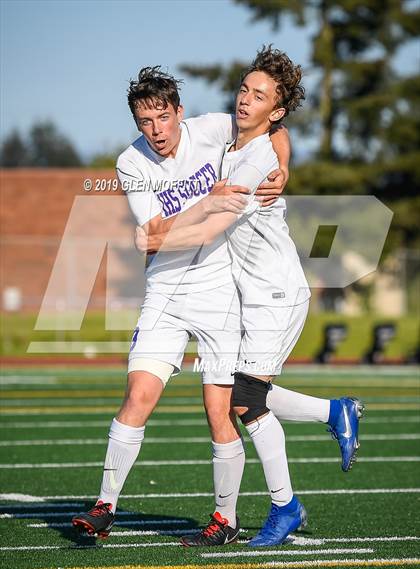 Thumbnail 1 in Issaquah @ Mariner (WIAA 4A Wes-King 3rd Place) photogallery.