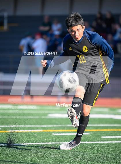 Thumbnail 2 in Issaquah @ Mariner (WIAA 4A Wes-King 3rd Place) photogallery.