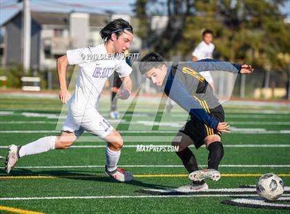 Thumbnail 2 in Issaquah @ Mariner (WIAA 4A Wes-King 3rd Place) photogallery.
