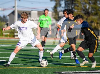 Thumbnail 2 in Issaquah @ Mariner (WIAA 4A Wes-King 3rd Place) photogallery.