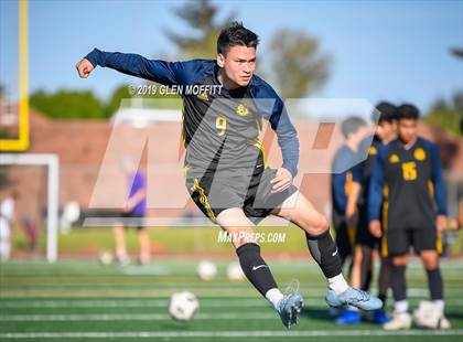 Thumbnail 1 in Issaquah @ Mariner (WIAA 4A Wes-King 3rd Place) photogallery.