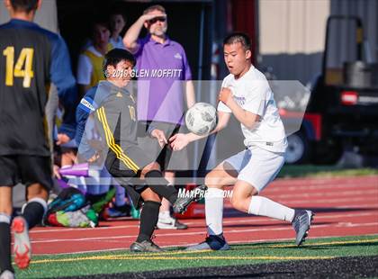 Thumbnail 1 in Issaquah @ Mariner (WIAA 4A Wes-King 3rd Place) photogallery.