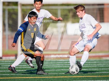 Thumbnail 1 in Issaquah @ Mariner (WIAA 4A Wes-King 3rd Place) photogallery.