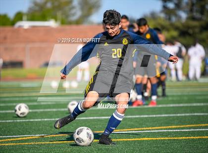 Thumbnail 3 in Issaquah @ Mariner (WIAA 4A Wes-King 3rd Place) photogallery.