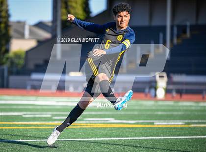 Thumbnail 1 in Issaquah @ Mariner (WIAA 4A Wes-King 3rd Place) photogallery.